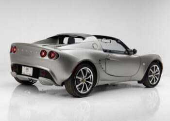 1,600-Mile 2005 Lotus Elise