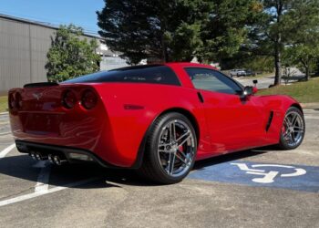 9k-Mile 2006 Chevrolet Corvette Z06 2LZ