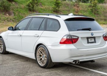 2007 BMW 328i Sports Wagon 6-Speed at No Reserve