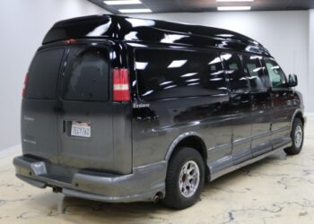 2007 Chevrolet Express Explorer Limited SE Conversion Van at No Reserve