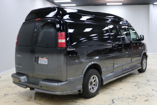 2007 Chevrolet Express Explorer Limited SE Conversion Van at No Reserve