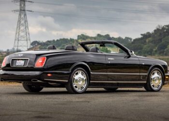 16k-Mile 2008 Bentley Azure