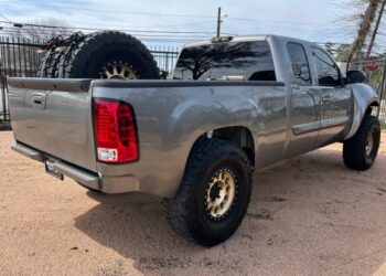 Pre-Runner-Style 2009 GMC Sierra 1500 SLE Extended Cab