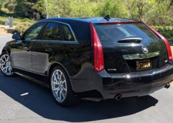 2011 Cadillac CTS-V Wagon