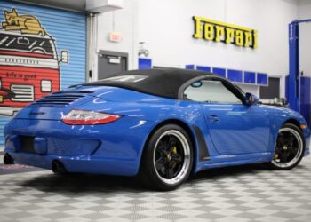 2,900-Mile 2011 Porsche 911 Speedster