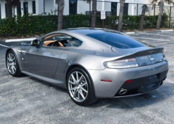 2012 Aston Martin V8 Vantage Coupe