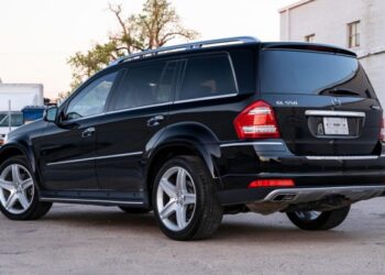 2012 Mercedes-Benz GL550 4MATIC at No Reserve