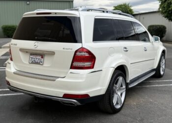 2012 Mercedes-Benz GL550 4MATIC
