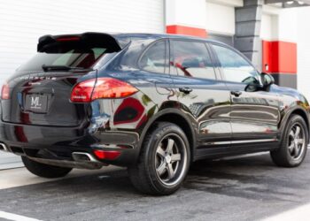 2013 Porsche Cayenne Diesel at No Reserve