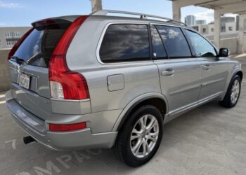 2013 Volvo XC90 3.2 Platinum AWD at No Reserve