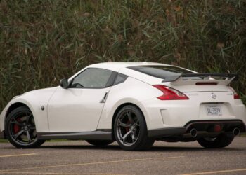 This Car Show Just Banned Nissan 350Z and Nissan 370Z Owners From Attending
