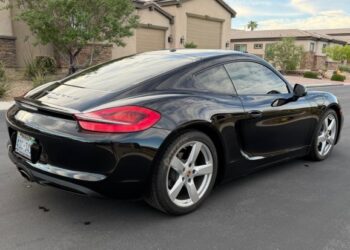 11k-Mile 2014 Porsche Cayman