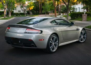 6k-Mile 2017 Aston Martin V12 Vantage S 7-Speed