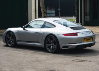 9k-Mile 2018 Porsche 911 Carrera T 7-Speed