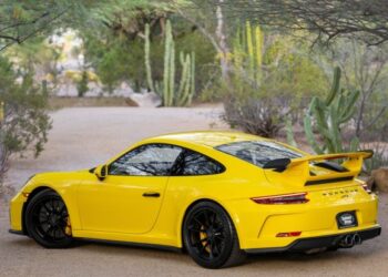 9k-Mile 2018 Porsche 911 GT3 6-Speed