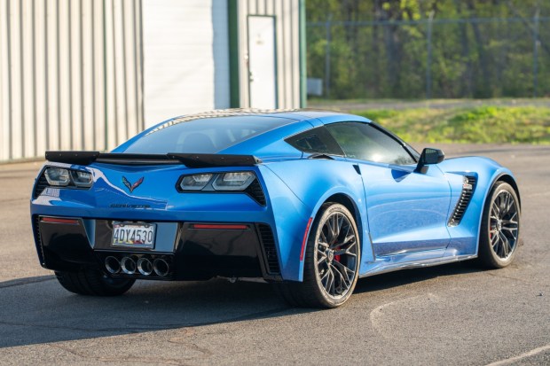 3,200-Mile 2019 Chevrolet Corvette Z06 Coupe 3LZ 7-Speed