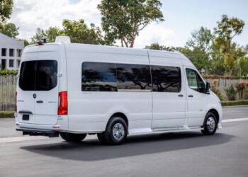 2019 Mercedes-Benz Sprinter 3500XD 170 EXT Midwest Automotive Designs Business Class