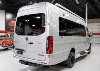 2021 Midwest Automotive Designs Passage 170EXT Mercedes-Benz Sprinter 3500XD 4×4