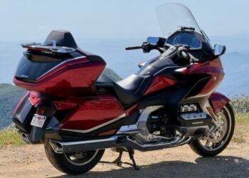 2,300-Mile 2021 Honda GL1800 Gold Wing Tour DCT