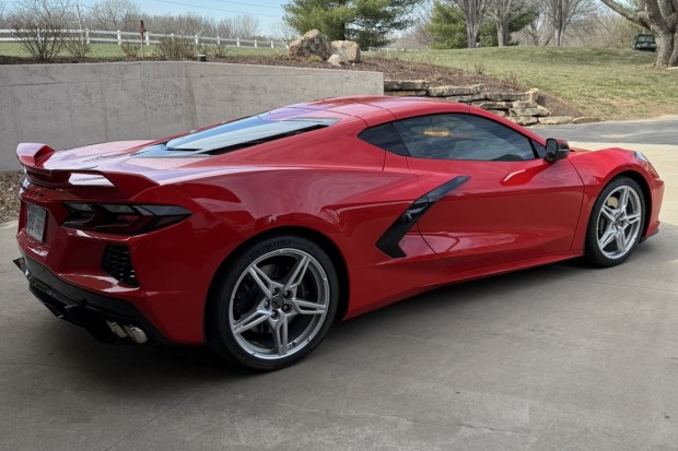 739-Mile 2022 Chevrolet Corvette Stingray Coupe 1LT Z51