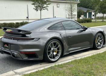 2022 Porsche 911 Turbo S Coupe Lightweight Package