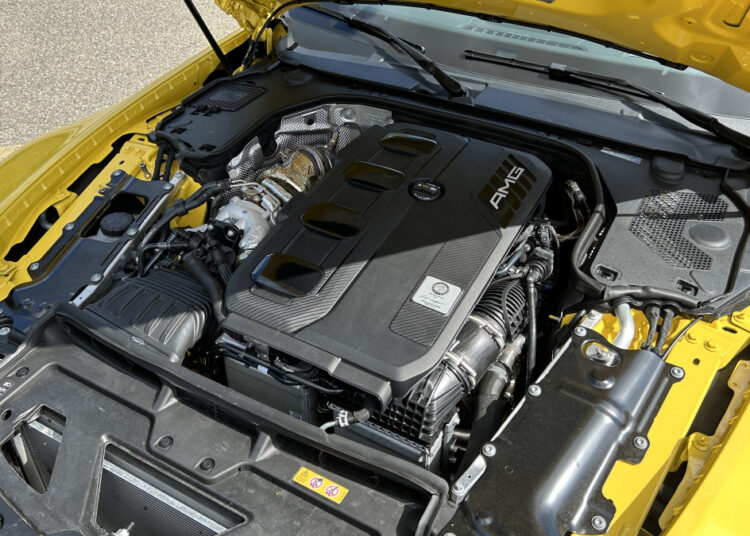 Mercedes-AMG May Drop 4-Cylinder SL for Straight-Six Upgrade