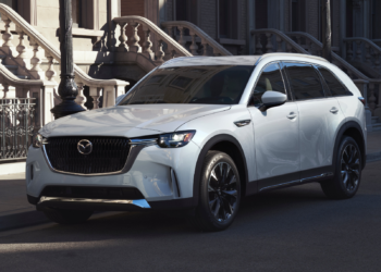 Mazda Cuts $5K Off CX-70 PHEV—Now Cheaper Than the Toyota RAV4 PHEV
