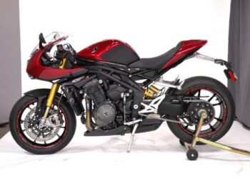 747-Mile 2024 Triumph Speed Triple 1200 RR at No Reserve