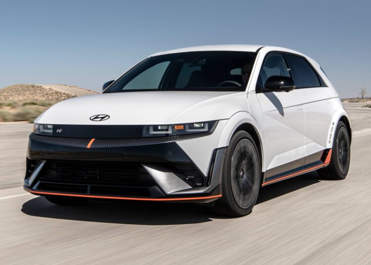 Hyundai Is Bringing Fake Gear Shifts to More EVs