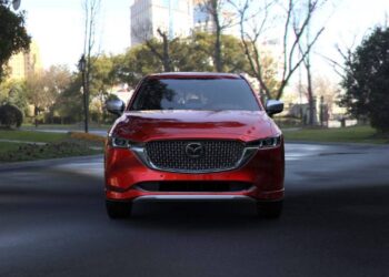 Survey Finds That 81% of Car Buyers Say Badge Doesn’t Matter