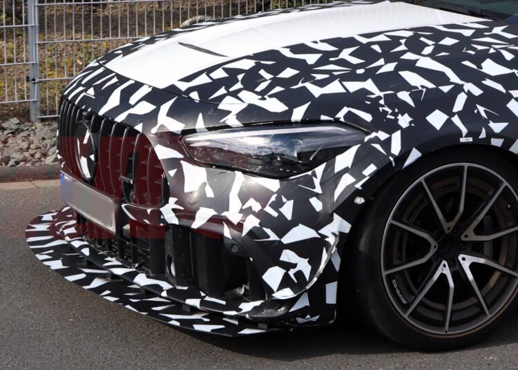 Mercedes’ 646-HP AMG CLE Could Make the BMW M4 CSL Look Tame