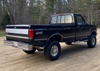 1996 Ford F-250 XLT Power Stroke 4×4 5-Speed at No Reserve