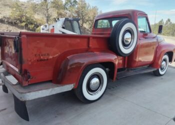 239 Flathead-Powered 1953 Ford F-250 4-Speed