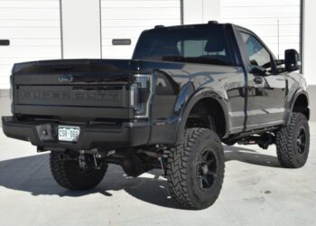 1,500-Mile 2022 Ford F-350 Super Duty XLT “Supershorty” 7.3L 4×4 at No Reserve