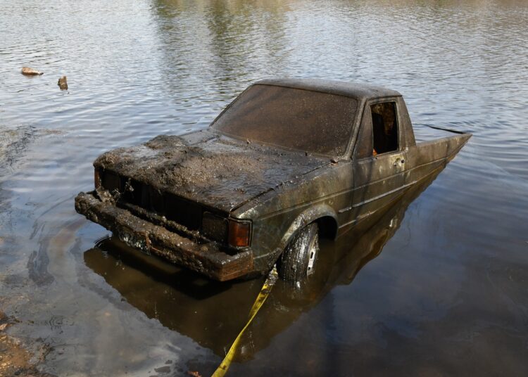 VW Lost in Lake Since 1982 Shows Up on Some Guy’s Fish Finder