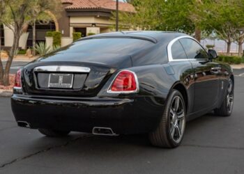6k-Mile 2014 Rolls-Royce Wraith