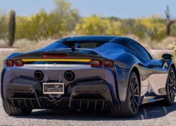 2024 Ferrari SF90 Spider Assetto Fiorano