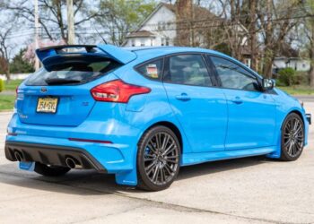 2,500-Mile 2016 Ford Focus RS