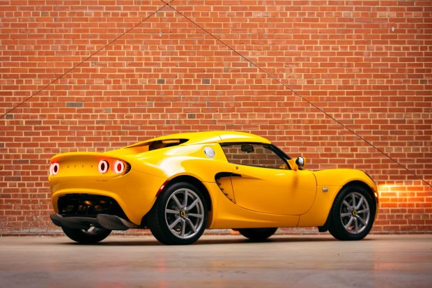 15k-Mile Supercharged 2005 Lotus Elise