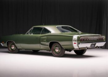 1969 Dodge Super Bee Hardtop Hemi 4-Speed