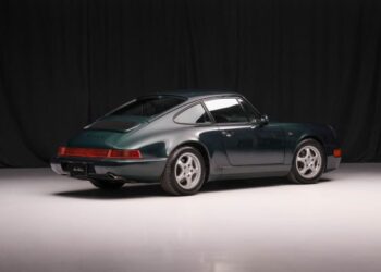 Euro 1989 Porsche 911 Carrera 4 Coupe 5-Speed