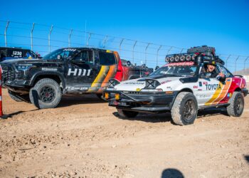 Toyota Engineers Gave This 100,000-Mile Tundra Hybrid Another Life as a Desert Racer