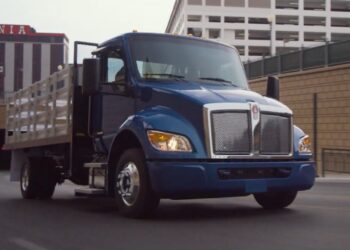 Farm Claims New $240,000 Kenworth Has Been in the Shop Almost 50 Times