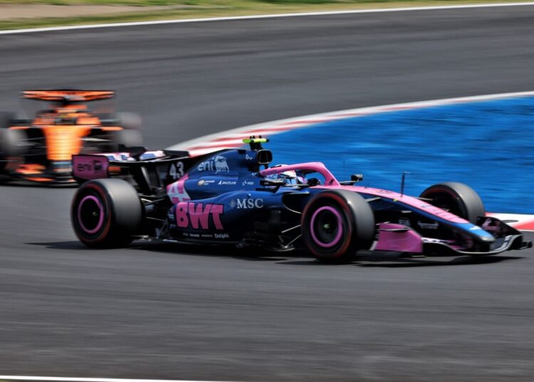 McLaren boss issues warning amid Mercedes-Alpine link