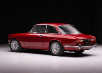 3.0L Busso V6–Powered 1973 Alfa Romeo GTV 2000