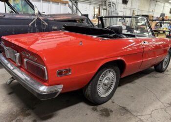 1976 Alfa Romeo 2000 Spider Veloce at No Reserve