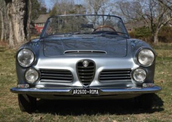 1963 Alfa Romeo 2600 Spider