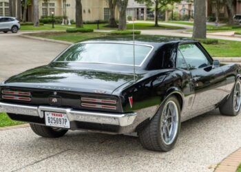 462-Powered 1968 Pontiac Firebird 5-Speed