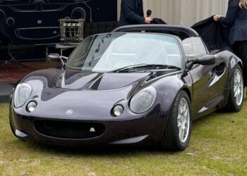 Meet Analogue Automotive’s VHPK, a Single-Seater That Makes Gordon Murray’s Cars Look Fat