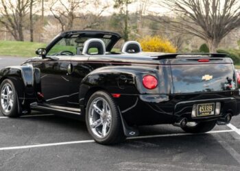 2004 Chevrolet SSR